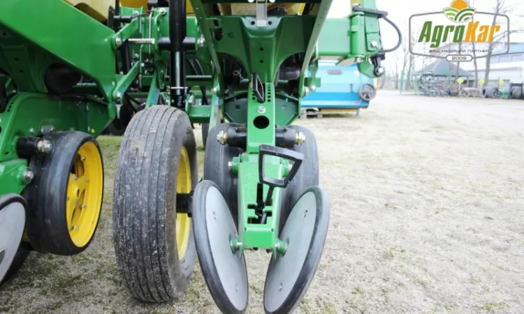 Просапна сівалка John Deere 7200 (8 рядів) - фото № 6