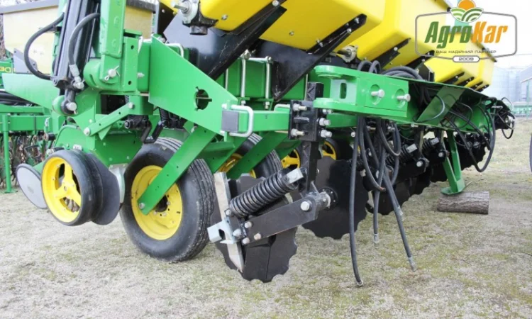 Просапна сівалка John Deere 7200 (8 рядів) - фото № 4