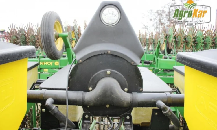 Просапна сівалка John Deere 7200 (8 рядів) - фото № 13