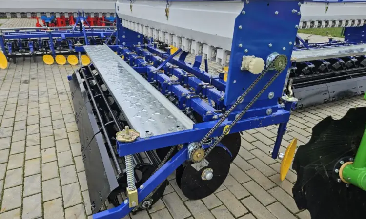 Зернова сівалка на мінітрактор від 40 к.с - фото № 9