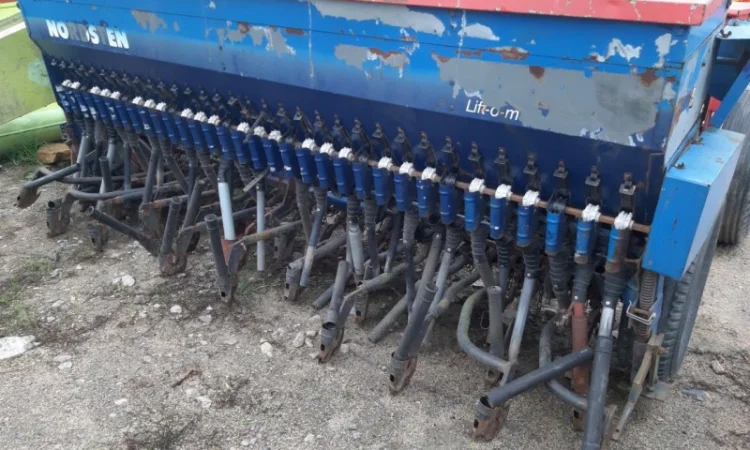 Механічна зернова сівалка 3 м на 33 рядів б/у Nordsten - фото № 8