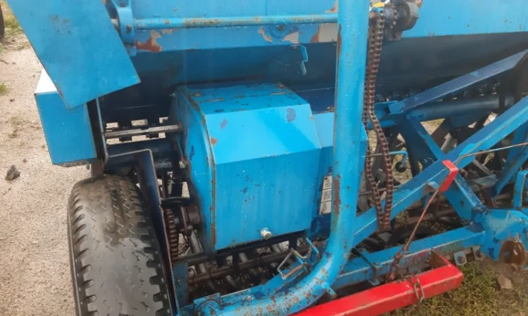 Механічна зернова сівалка 3 м на 33 рядів б/у Nordsten - фото № 17