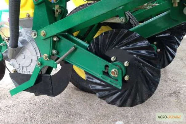 Сеялка Harvest 560,  8-рядков новинка на рынке Предпосевная подготовка и посев - фото № 3