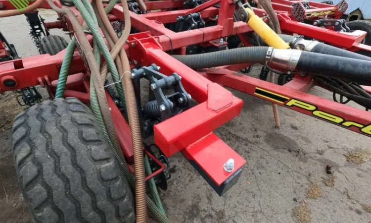 Сошники Turbo Shank на сеялку Партнер ( переоборудование) - фото № 6