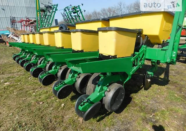 John Deere 7200 - фото № 1