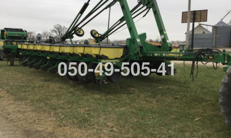 24х рядная сеялка John Deere Джон Дир 1770 из США на заказ - фото № 1