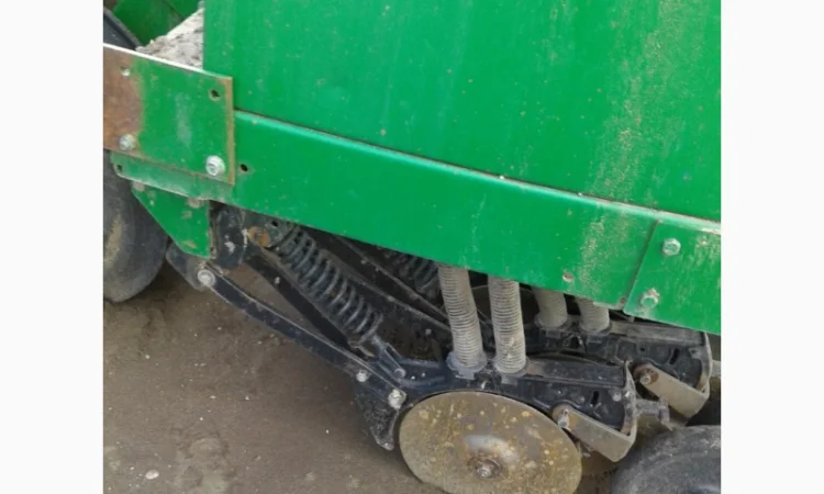 Сеялка JOHN DEERE 455 9 м - фото № 3