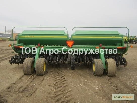 No-Till сеялка Джон Дир John Deere 1590 6 метров с баками под сухие удобрения - фото № 2