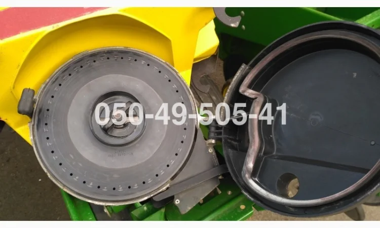 В наявності сівалка під соняшник John Deere 7200 Джон Дір 7200 8 рядкова - фото № 6