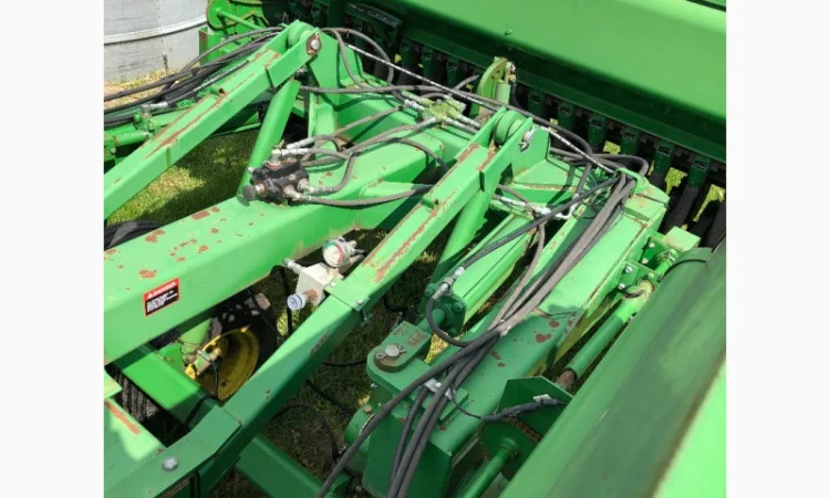 Сеялка John Deere 455 9 метров - фото № 8