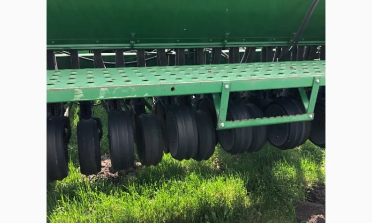 Сеялка John Deere 455 9 метров - фото № 7