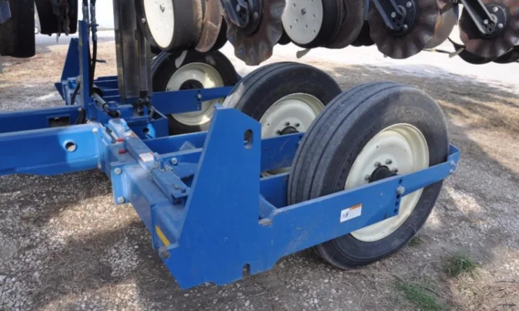 2011 г. б/у сеялка Кинзе Kinze 3600 16 рядная 31 рядная кукуруза соя - фото № 8