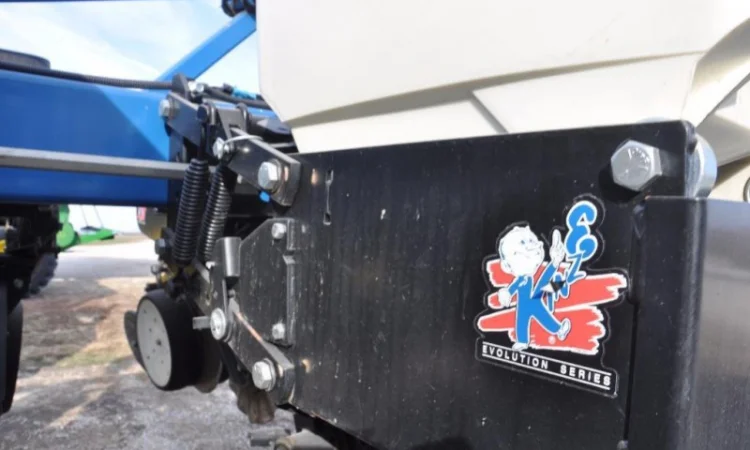 2011 г. б/у сеялка Кинзе Kinze 3600 16 рядная 31 рядная кукуруза соя - фото № 11