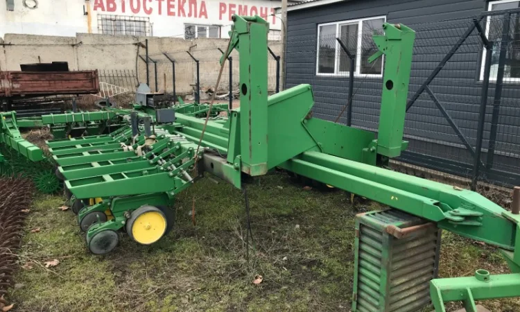 25000$ Сівалка пропашна John Deere 7000 7200 1780 16 рядна точного висіву б/у - фото № 3