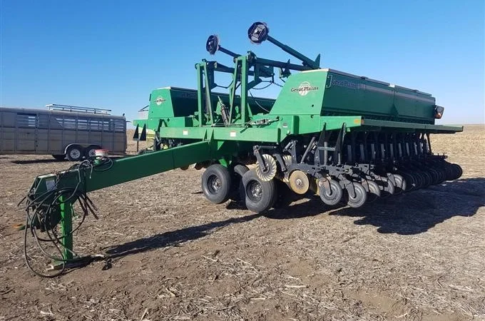 Зерновая сеялка Great Plains 2N3010 - фото № 1