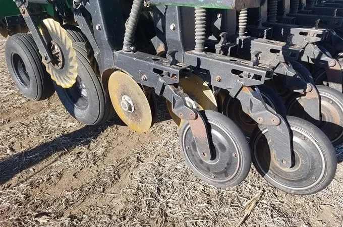 Зерновая сеялка Great Plains 2N3010 - фото № 8