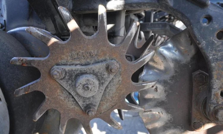 Сеялка точного высева Kinze 3600 16 рядная (пневматическая) - фото № 8