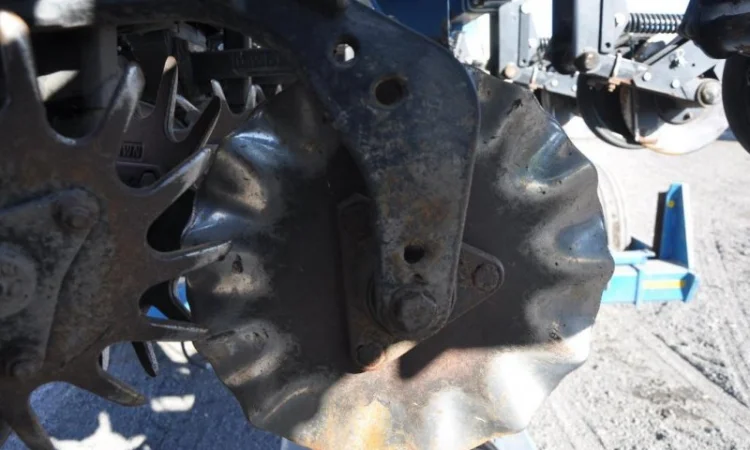 Сеялка точного высева Kinze 3600 16 рядная (пневматическая) - фото № 7