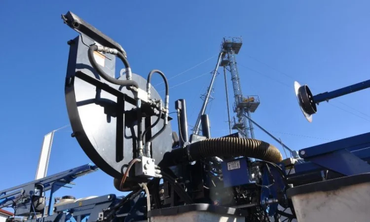 Сеялка точного высева Kinze 3600 16 рядная (пневматическая) - фото № 4