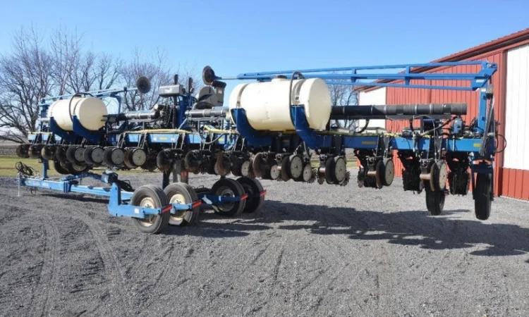 Сеялка точного высева Kinze 3600 16 рядная (пневматическая) - фото № 19