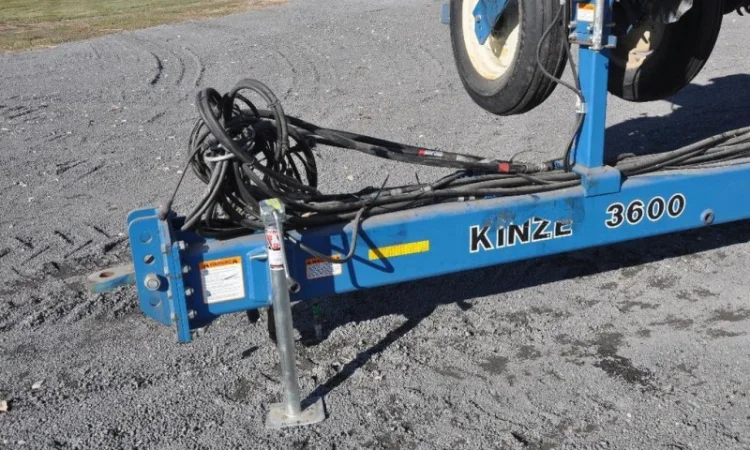 Сеялка точного высева Kinze 3600 16 рядная (пневматическая) - фото № 17