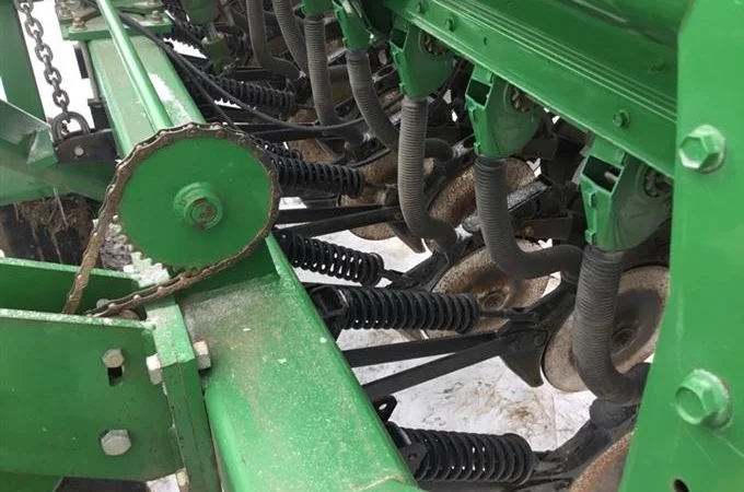 Широкорядная зерновая сеялка Джон Дир John Deere 455 (м/р 25 см.) - фото № 13