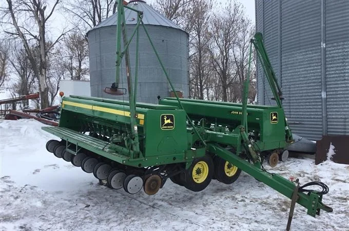 Широкорядная зерновая сеялка Джон Дир John Deere 455 (м/р 25 см.) - фото № 3