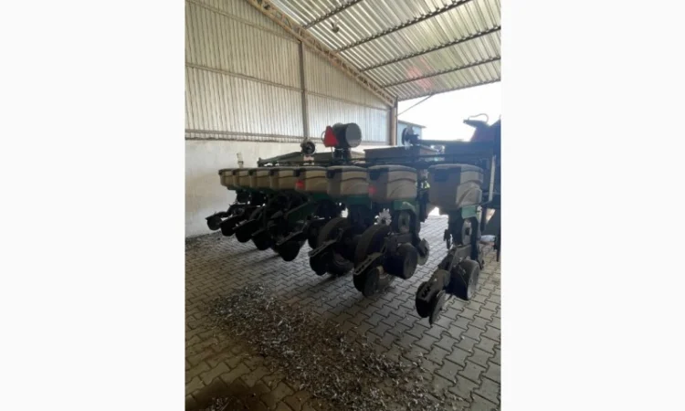 Причипна сівалка Great Plains YP825 - фото № 1