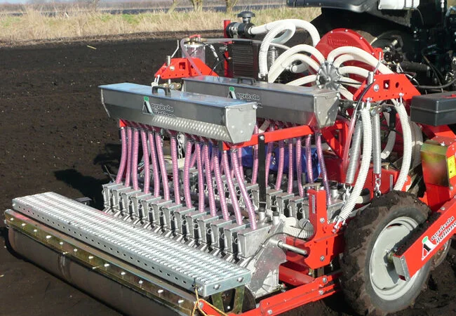 Новая сеялка сплошного высева пневматическая Agricola SNT - 2-130 І 2-290 - фото № 6