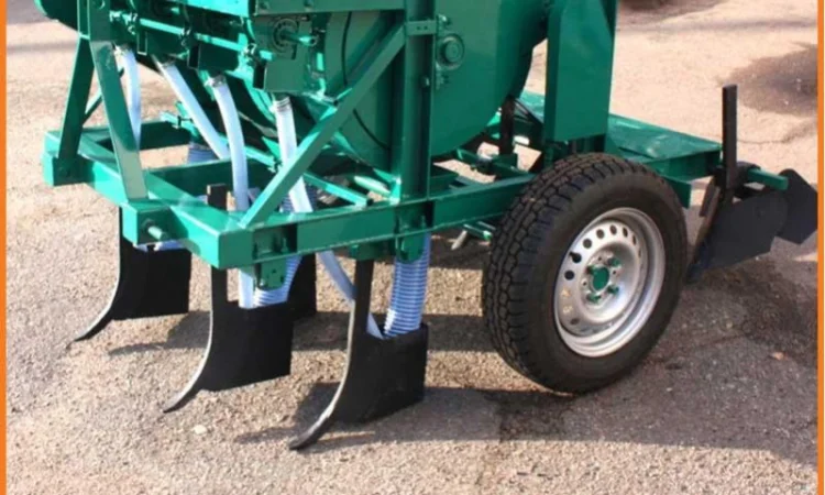 Чесночная сажалка для трактора. Сеялка для посадки чеснока (лука, тюльпанов) прицепная - фото № 1