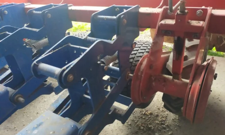 Рассадопосадочная машина FERRARI Fmax3 - фото № 7