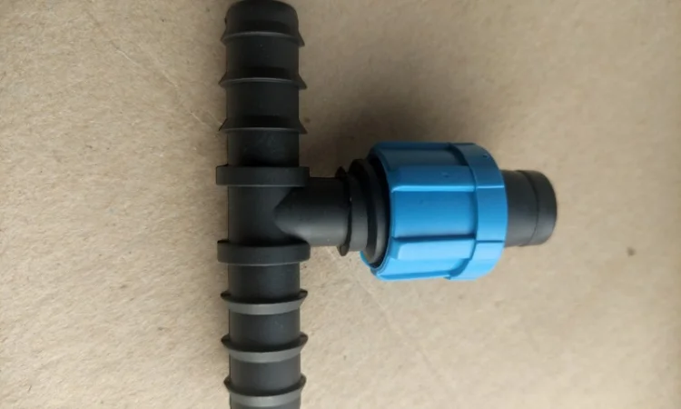 Тройник капельной ленты DN16*17*16 Santehplast SL-021 Упаковка 50 штук - фото № 2