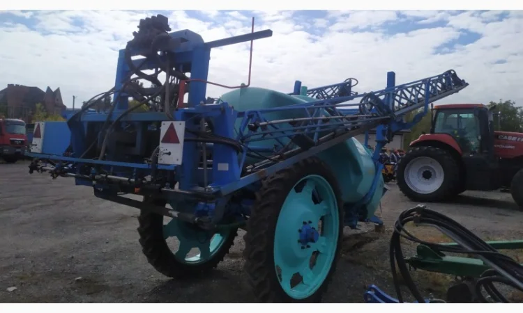 Оприскувач причіпний Berthoud Tracker 3200 (Берту Тракер) (Б/У) - фото № 3