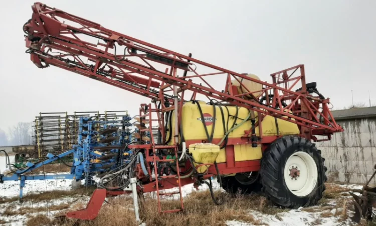Опрыскиватель прицепной HARDI Commander 4400 - фото № 1