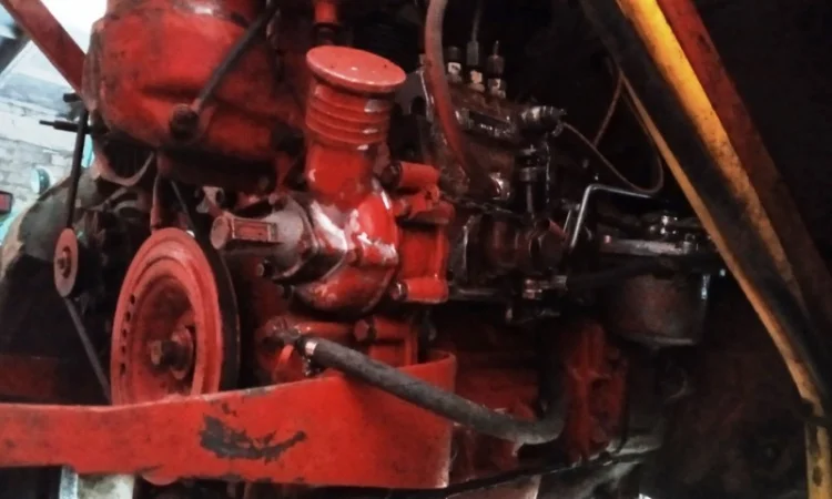 Опрыскиватель самоходный Трактор Т-16 - фото № 7