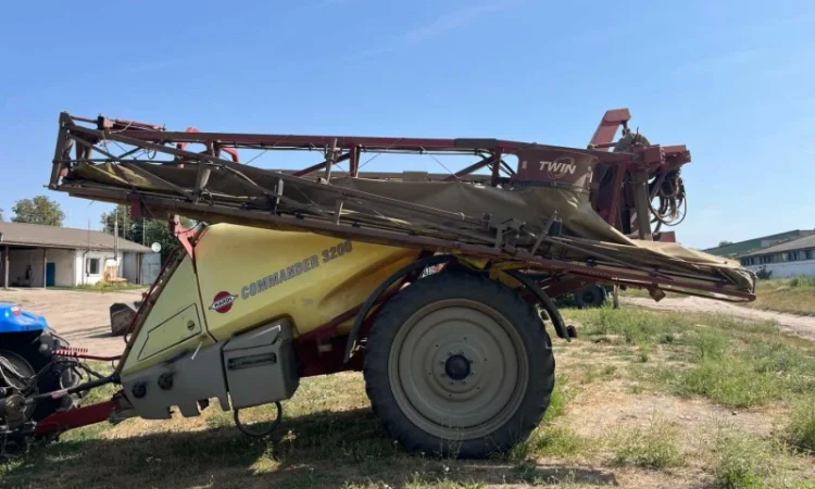 Обприскувач причіпний HARDI Commander 3200 повітряний рукав - фото № 1