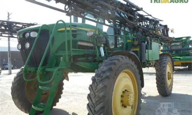 Самоходный опрыскиватель john deere 4730 (2010) - фото № 2