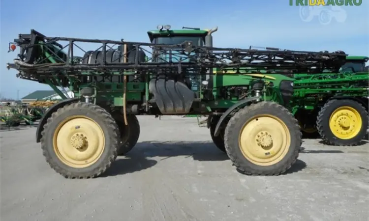 Самоходный опрыскиватель john deere 4730 (2010) - фото № 8