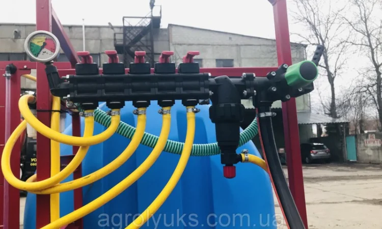 Опрыскиватель ОП 2000 с усиленными крыльями и рамой - фото № 1