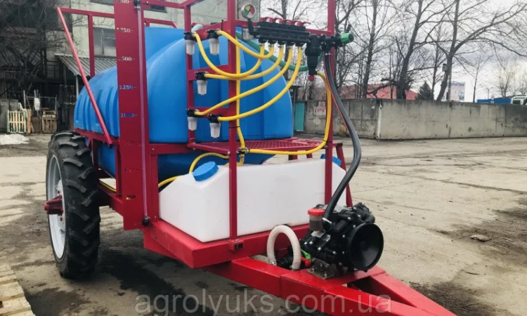 Опрыскиватель ОП 2000 - прицепной, итальянское оборудование - фото № 1
