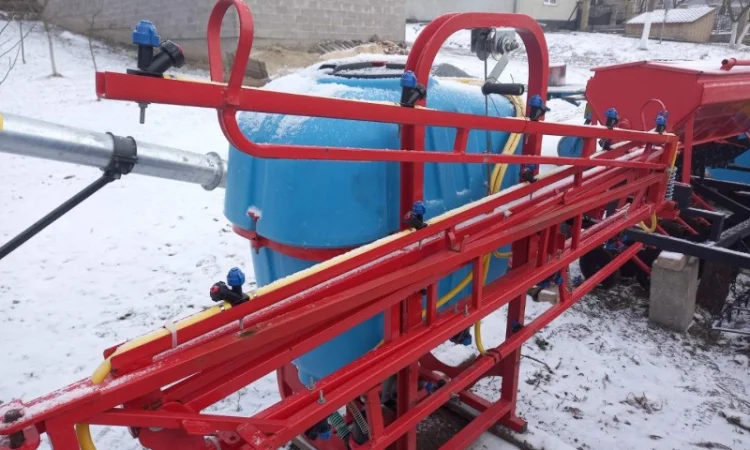 Обприскувач на 400л бочка кропілка на т-40(польща) - фото № 2