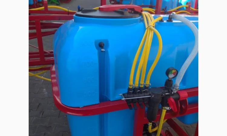 Навісний тракторний обприскувач бочка, кропілка на 600л 12 метрів штанга - фото № 3