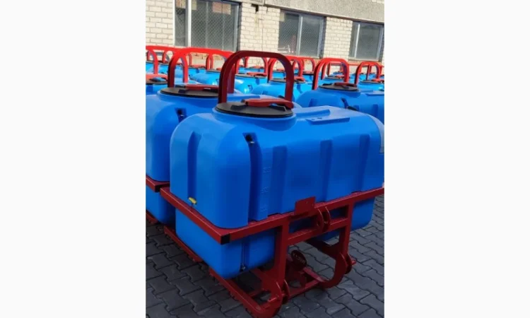 Навісний тракторний обприскувач бочка, кропілка на 600л 12 метрів штанга - фото № 9