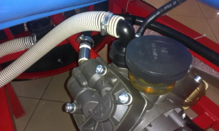 Опрыскиватель навесной садовый ОНС (итальянское оборудование), купити садовий обприскувач - фото № 3