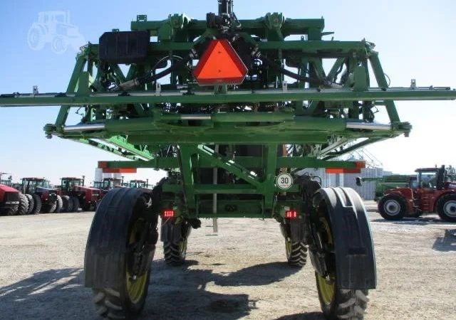 Обприскувач самохідний John Deere 4030R (2017) - фото № 14