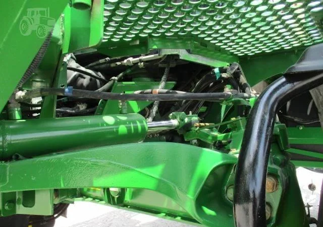 Обприскувач самохідний John Deere 4030R (2017) - фото № 13
