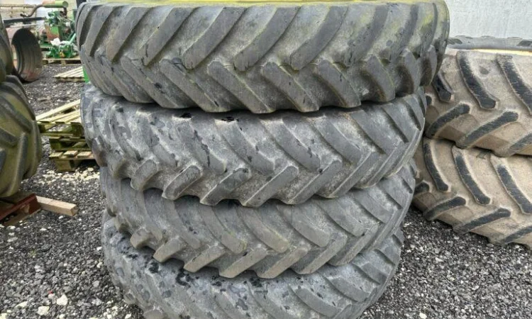 Обпричкувач самохідний John Deere R4040i (2019) - фото № 14