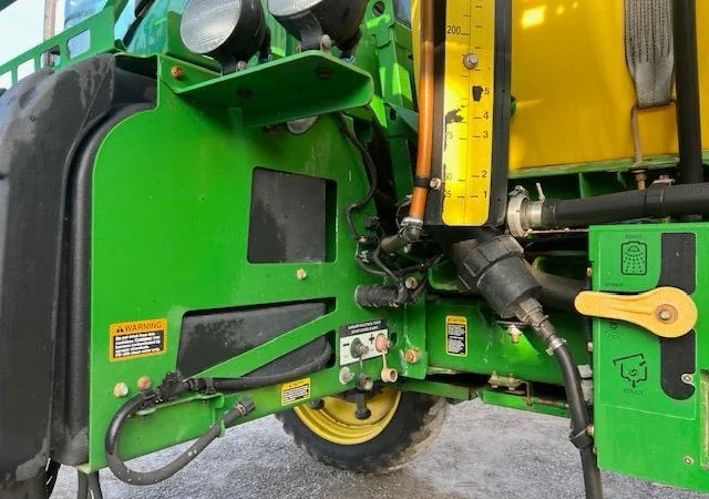 Обприскувач самохідний John Deere 4030R (2014) - фото № 3