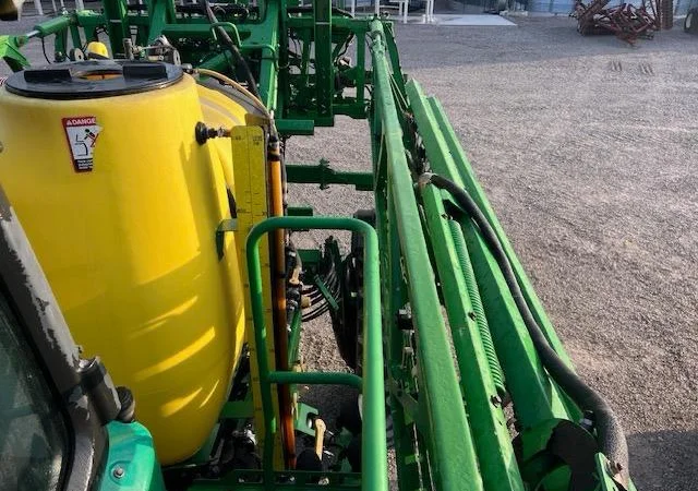 Обприскувач самохідний John Deere 4030R (2014) - фото № 13