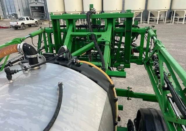 Обприскувач самохідний John Deere 4030R (2015) - фото № 9